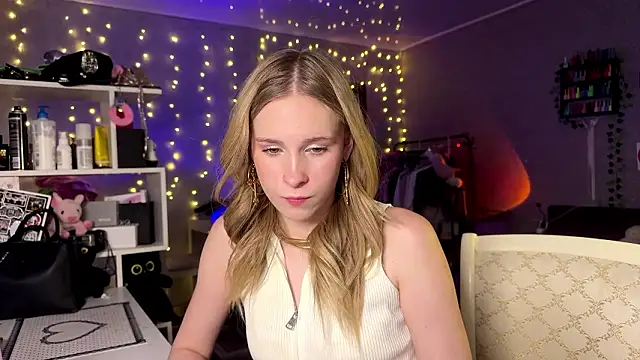 amily sunray online show from March 2026 02:46:01 PM