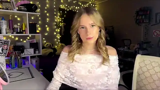 amily sunray online show from February 2026 01:22:02 PM