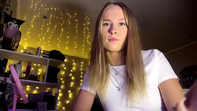 amily sunray online show from February 2026 03:21:02 PM