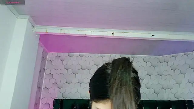 babyy nicols m online show from April 2026 04:49:01 PM