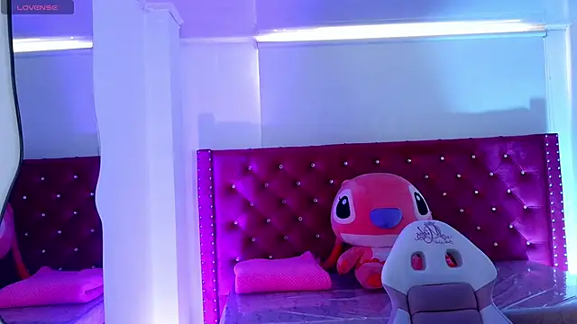 babyy nicols m online show from April 2026 12:40:01 PM