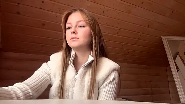 TessSamul online show from April 2026 07:48:02 AM