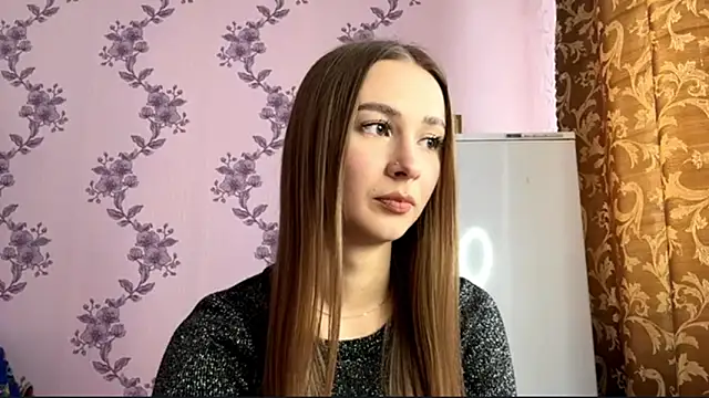 LacieHelaire online show from February 2026 10:25:02 AM