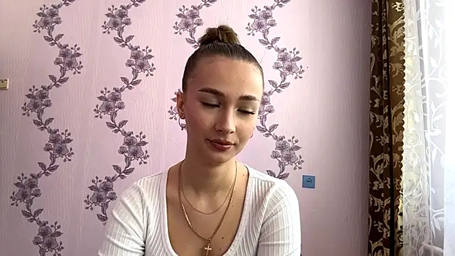 LacieHelaire online show from February 2026 07:30:01 AM