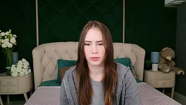 Arielle Vade online show from April 2026 05:14:01 AM