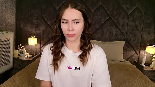 Snapshot of Arielle_Vade chatting on June 2026 05:25:01 AM Arielle Vade online show from June 2026 05:25:01 AM
