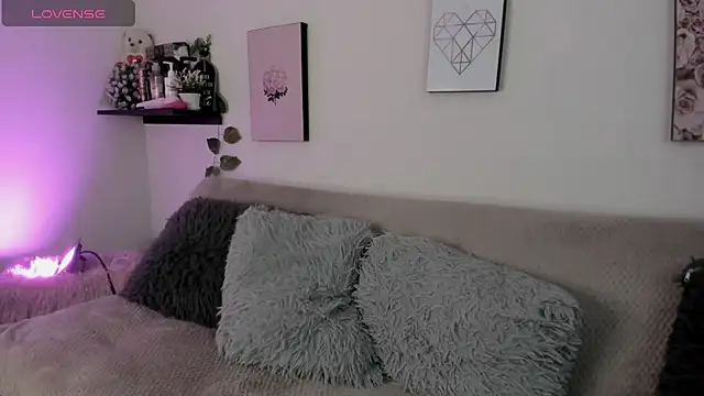 Snapshot of Alexaalove_1 chatting on February 2026 01:29:02 PM Alexaalove 1 online show from February 2026 01:29:02 PM