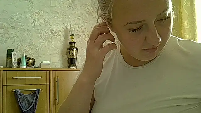 CurvyWild Lady30 online show from June 2026 11:22:01 AM