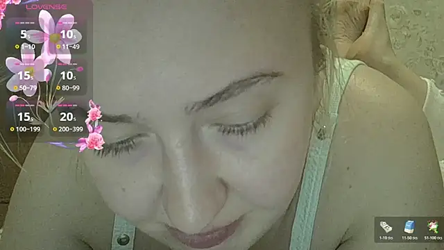 CurvyWild Lady30 online show from March 2026 07:59:01 PM