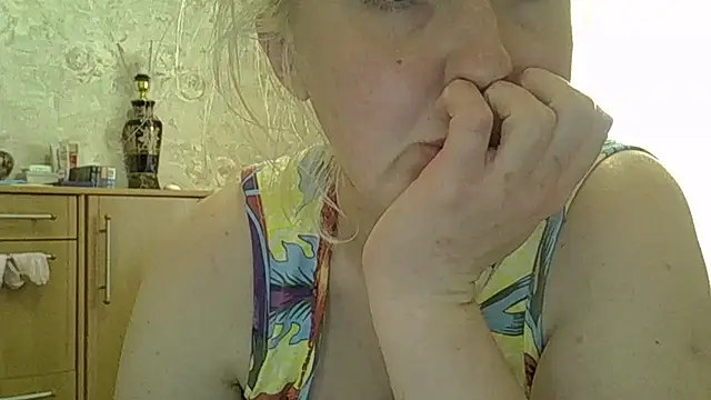 CurvyWild Lady30 online show from May 2026 12:27:02 PM