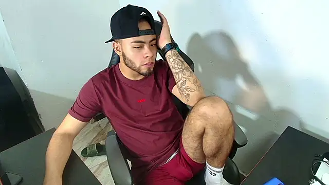 Xanderstone00 online show from February 2026 07:11:01 PM