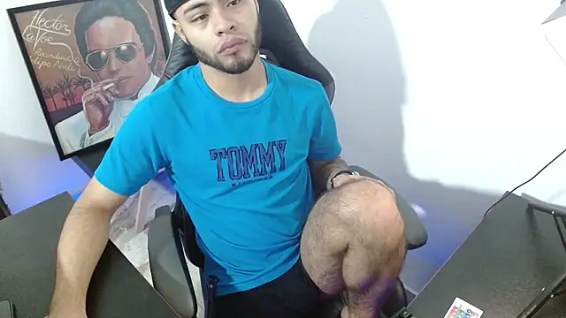 Xanderstone00 online show from February 2026 02:39:01 PM