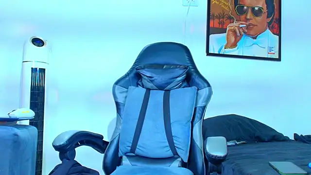 Xanderstone00 online show from March 2026 08:44:02 AM