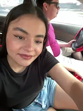 Violeta and Charlie online show from March 2026 04:35:01 PM