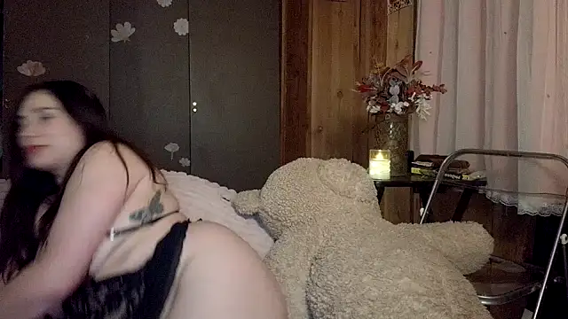 VelvetBrunetteXo online show from May 2026 03:26:01 AM