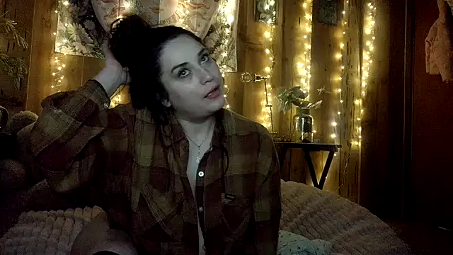 VelvetBrunetteXo online show from April 2026 10:44:02 AM