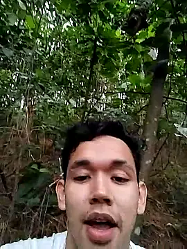 Isaak 26 online show from April 2026 01:23:02 PM