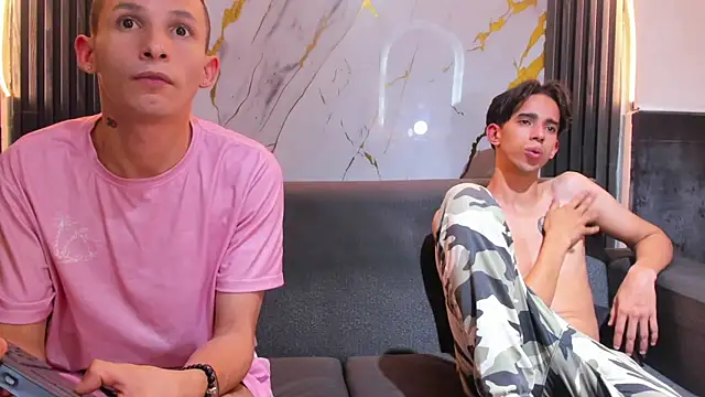 Isaak 26 online show from March 2026 08:49:02 PM