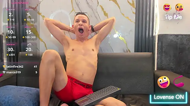 Isaak 26 online show from March 2026 02:59:02 PM