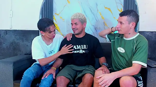 Isaak 26 online show from March 2026 12:13:01 PM