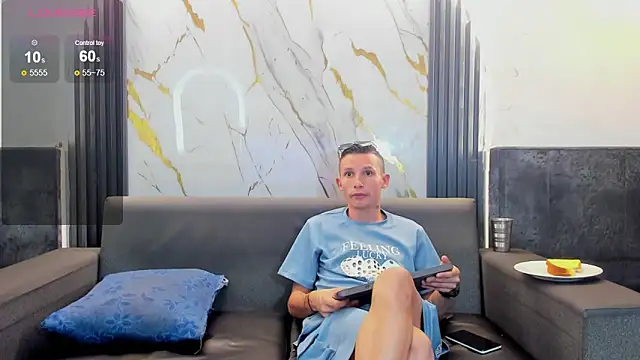 Isaak 26 online show from March 2026 02:43:02 AM