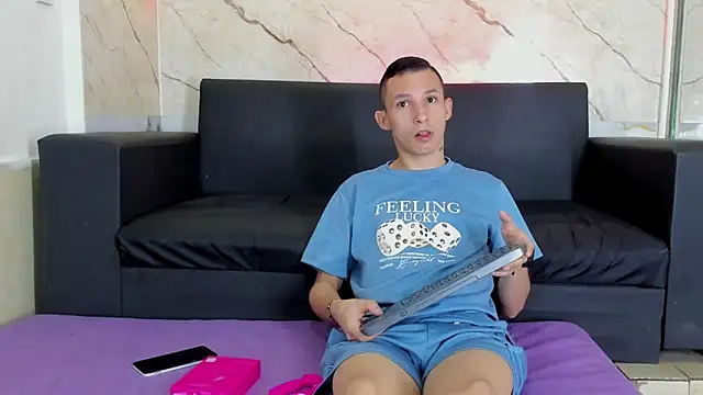 Isaak 26 online show from March 2026 11:55:01 AM