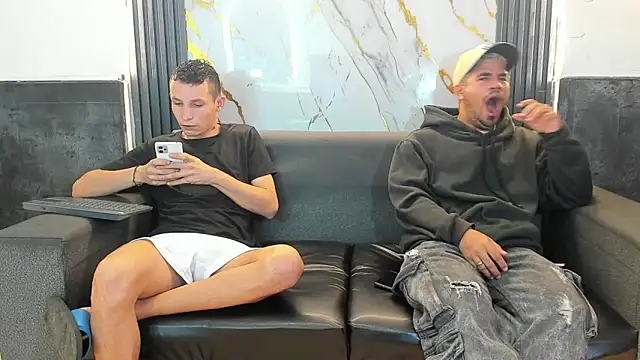 Isaak 26 online show from March 2026 10:18:02 AM