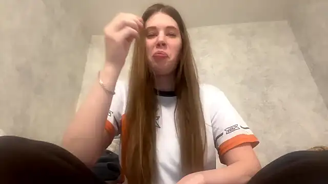 Snapshot of Lunexia_Kysstoria chatting on February 2026 01:43:01 PM Lunexia Kysstoria online show from February 2026 01:43:01 PM