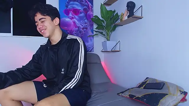 Snapshot of Gael_moon_ chatting on February 2026 02:44:02 AM Gael moon online show from February 2026 02:44:02 AM