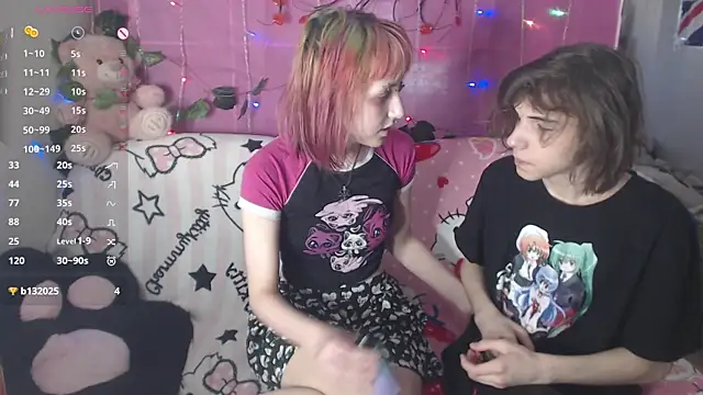KitttyWhisper online show from April 2026 11:38:02 AM