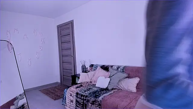 Snapshot of MiaPimmy chatting on February 2026 04:01:01 AM MiaPimmy online show from February 2026 04:01:01 AM