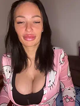 SaraHotDiamond xoxo online show from April 2026 07:20:02 PM