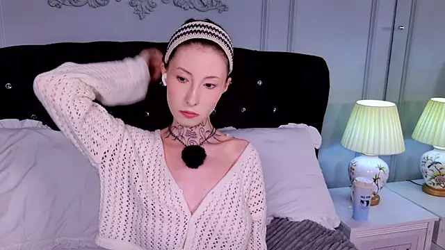 roxy morrison x online show from May 2026 03:39:02 AM