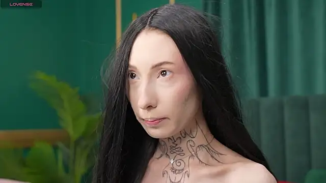 roxy morrison x online show from June 2026 03:40:01 AM