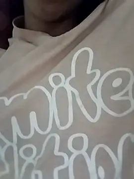 Snapshot of marry1157 chatting on March 2026 03:45:01 AM marry1157 online show from March 2026 03:45:01 AM