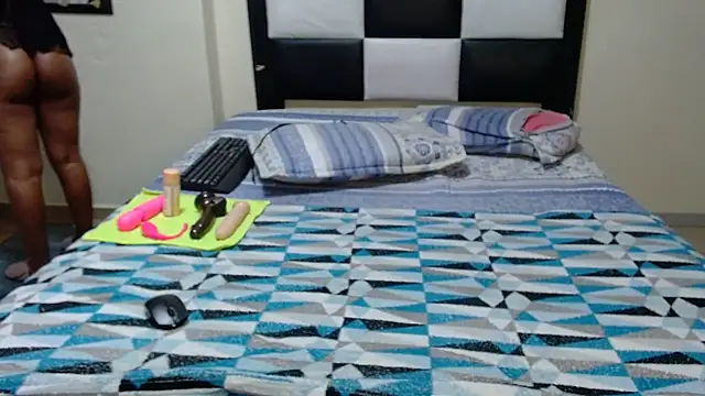 VeronaDimexx online show from March 2026 11:38:01 PM