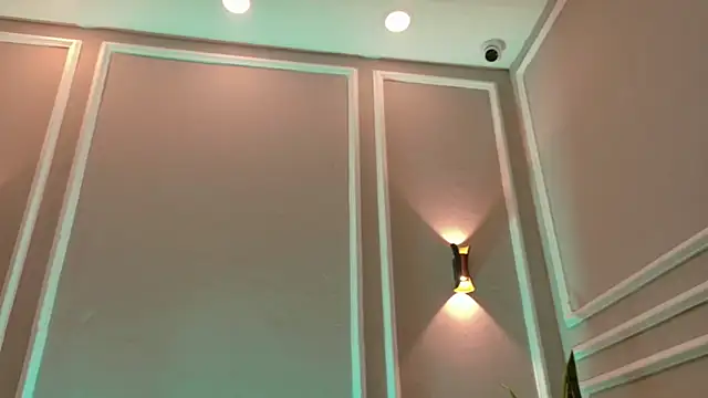 SuzyFox  online show from March 2026 08:05:02 PM