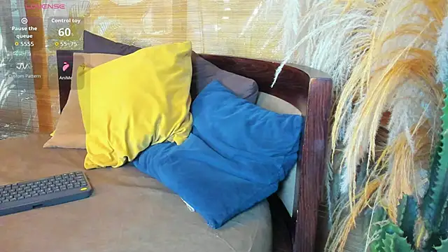 sophieBlair  online show from March 2026 07:09:01 PM