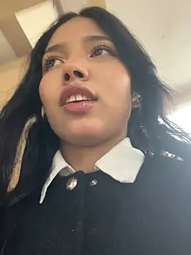 jadelaurent online show from April 2026 09:54:02 PM