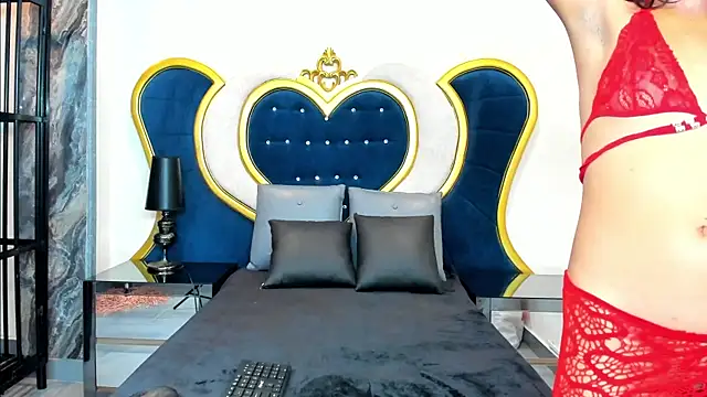 LinaSalazar online show from June 2026 07:13:02 PM