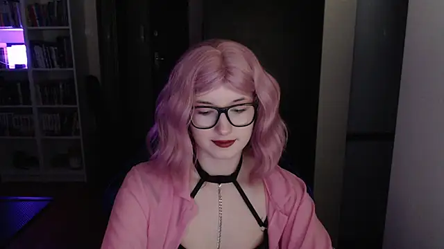 LunaXcherry online show from March 2026 05:45:02 PM