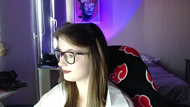 LunaXcherry online show from May 2026 05:44:02 PM