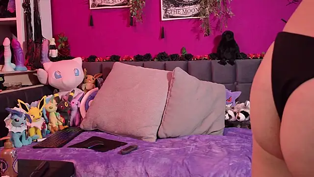 ViGothFox online show from April 2026 08:23:02 PM