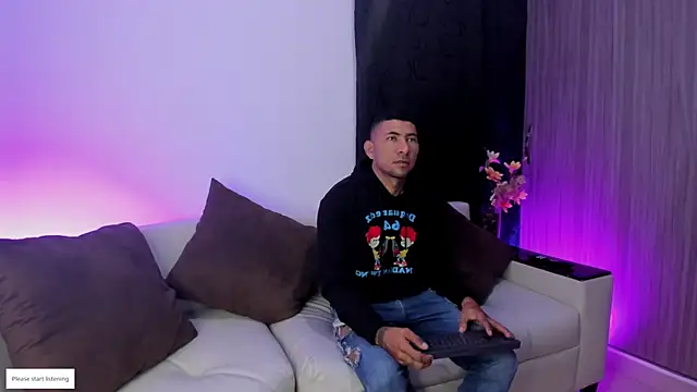 Snapshot of morganandmegan01 chatting on February 2026 11:43:02 AM morganandmegan01 online show from February 2026 11:43:02 AM