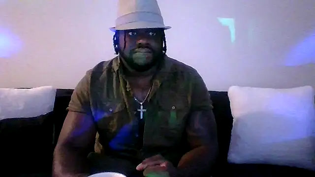 Snapshot of darkstallion7 chatting on February 2026 04:23:02 AM darkstallion7 online show from February 2026 04:23:02 AM