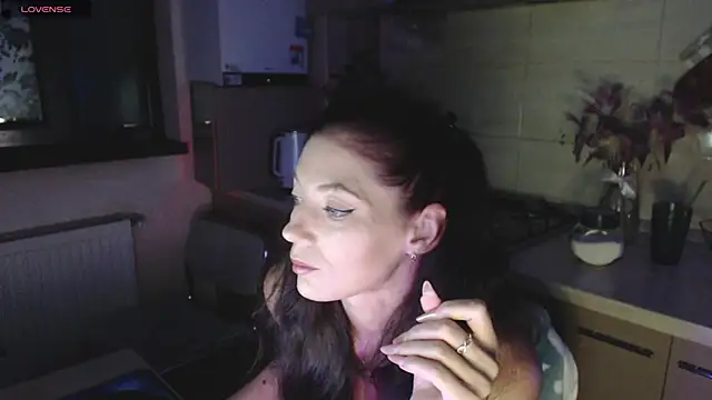 Snapshot of AyanaGrumpix chatting on June 2026 12:33:02 AM AyanaGrumpix online show from June 2026 12:33:02 AM
