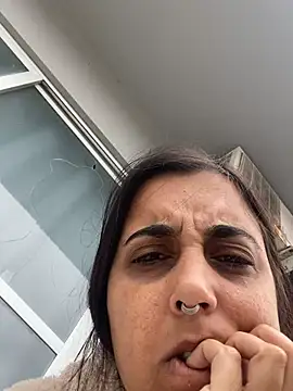 Snapshot of Nayhh chatting on June 2026 02:39:02 PM Nayhh online show from June 2026 02:39:02 PM