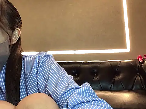 cocomi-coco0209 online show from May 2026 12:41:02 PM