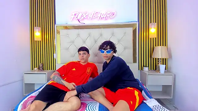 Adventurous Boys online show from April 2026 06:13:02 PM