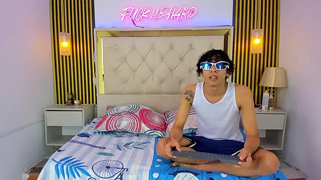 Adventurous Boys online show from March 2026 06:03:01 PM